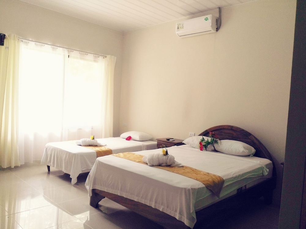 Manuel Antonio Hostel Resort