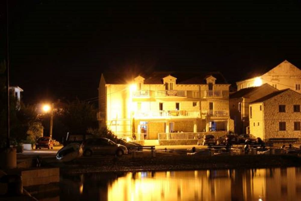 Villa Menalo