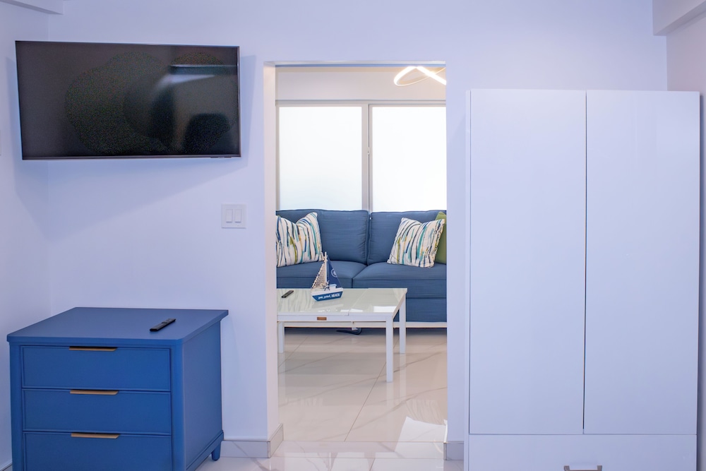 Raintree Suites