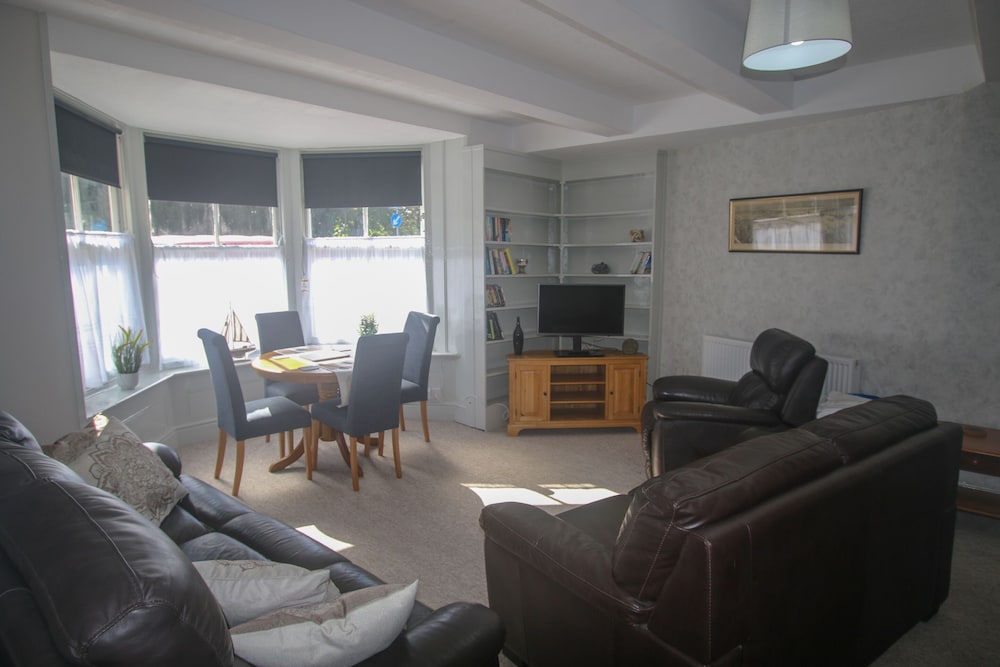 Spring Garden Holiday Apartments