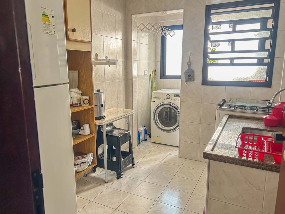 Apartamento Pet Friendly c Garagem a 400m da Praia