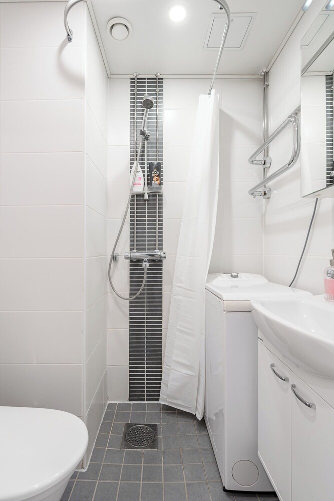 Modern 1BR Retreat in Heart of Jyväskylä