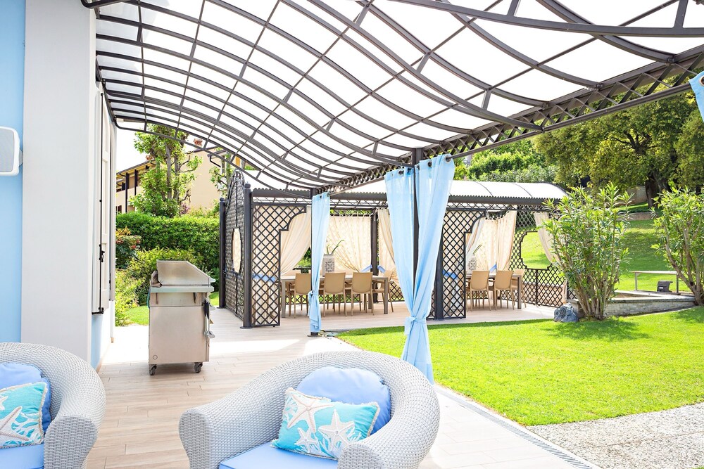 Villa Angela - Italian Homing