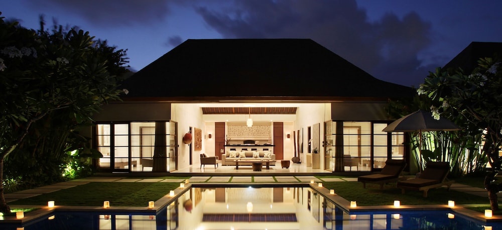 Nyaman Villas
