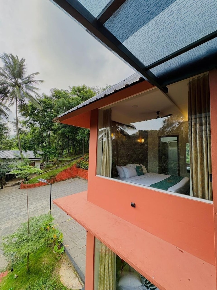 Vayalada Garden resort