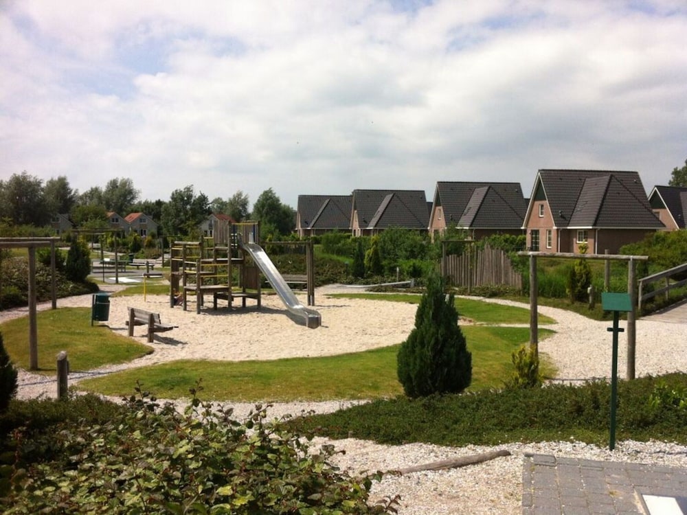 Beachvilla Grachtenblik view 4