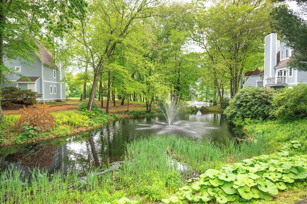 1 Mi to Mohegan Sun: Studio w/ Pool Access