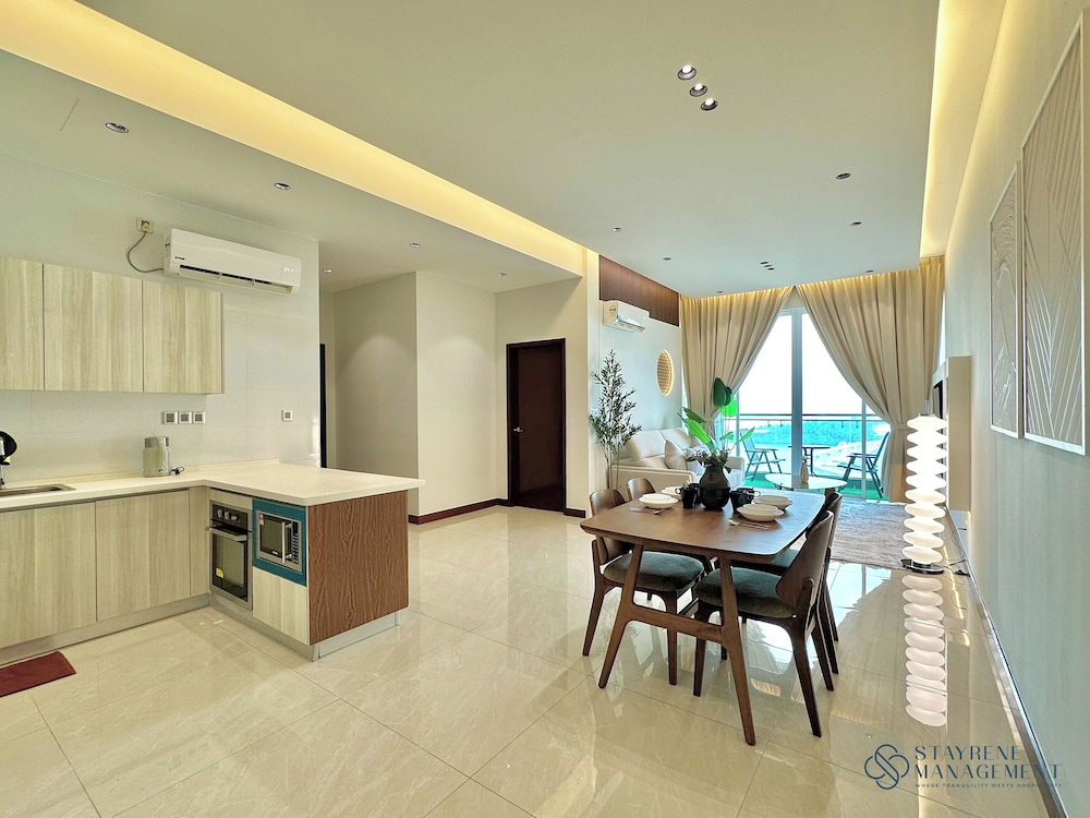 Paragon Suites CIQ By Stayrene
