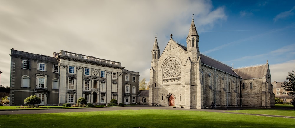 DCU Rooms at All Hallows College - Hostel