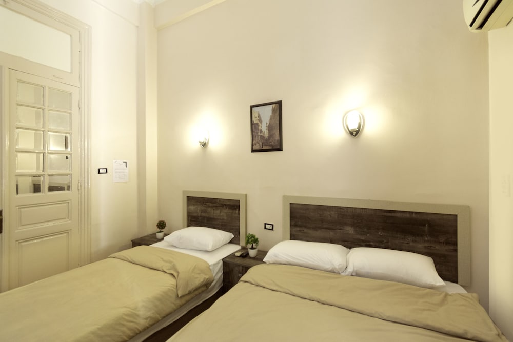 The Australian Hostel