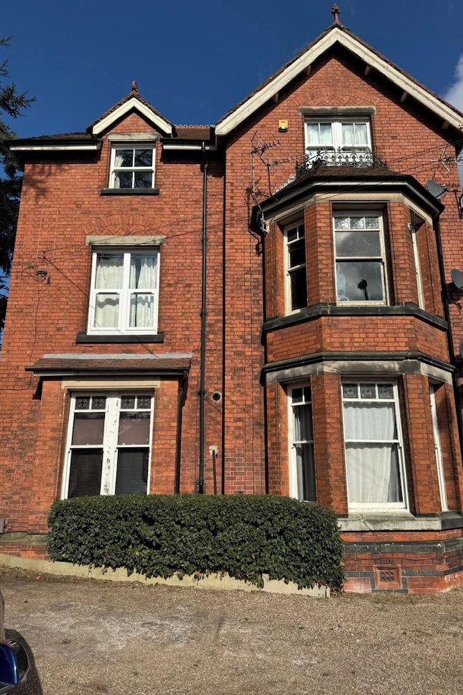2 Guests - Free Parking - 6min to Derbion Centre