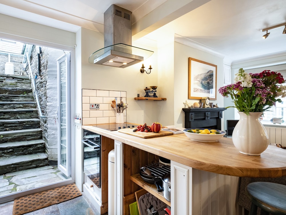 Cobble Cottage view 2