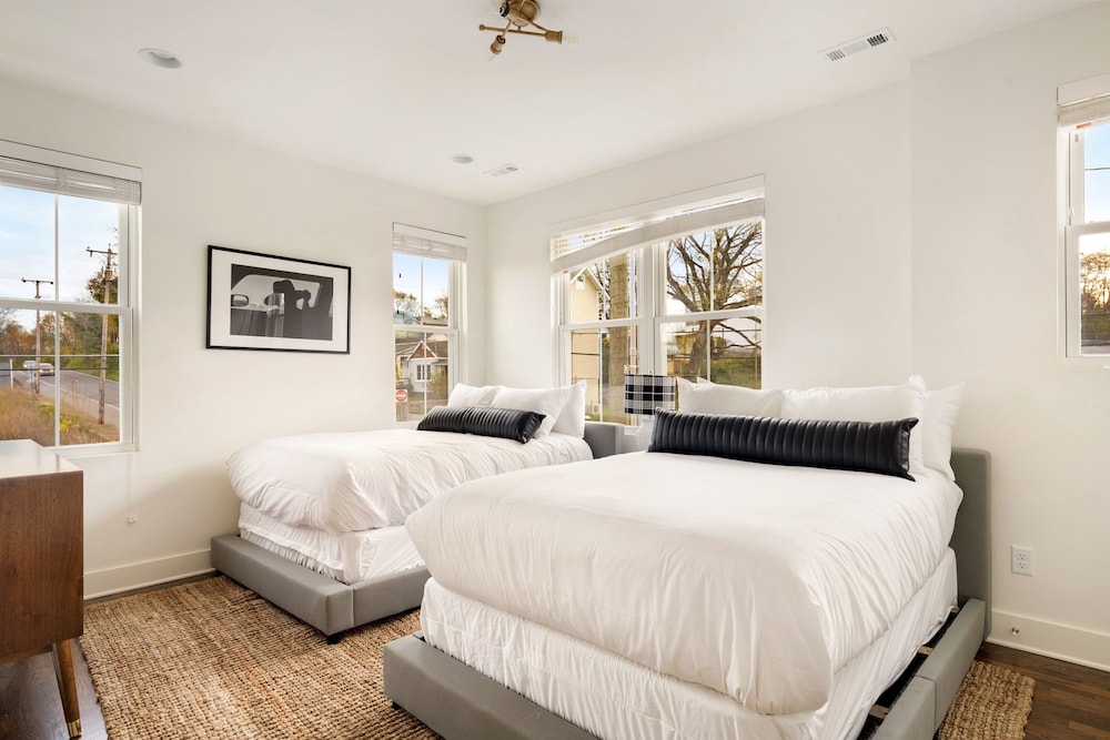 Hart Suite 3 by Avantstay Gorgeous Town House w Modern Amenities in Nashville