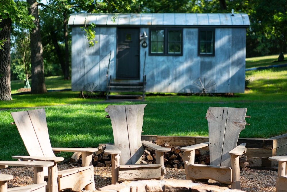 Camp Long Creek - Property Image 2