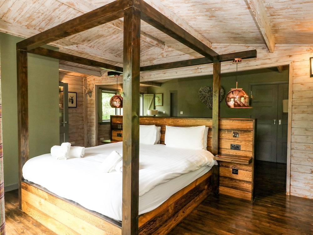 Bearnock Lodge