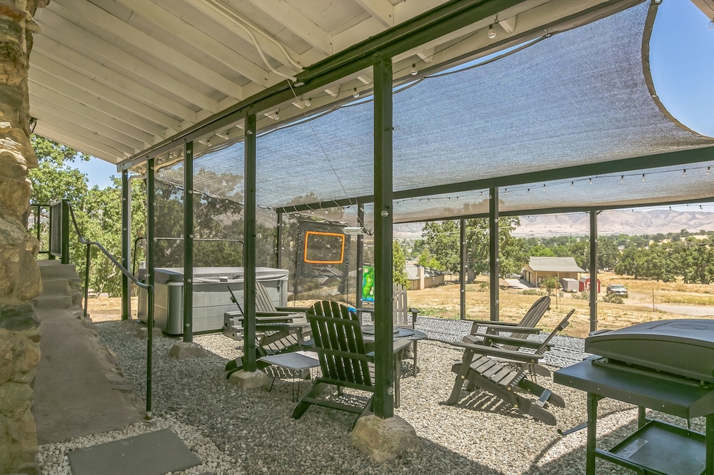 Desert Mountain Escape With Private Hot Tub 5 Bedroom Home