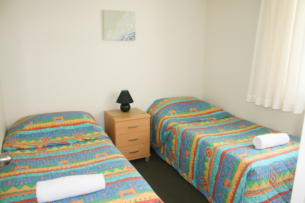 Coolangatta Vacations - The Bay Apartments - Property Image 5