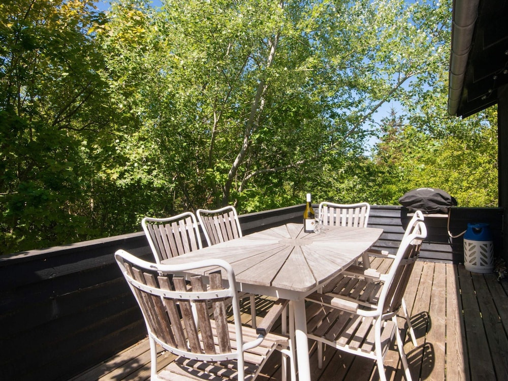 6 Person Holiday Home in Grenaa