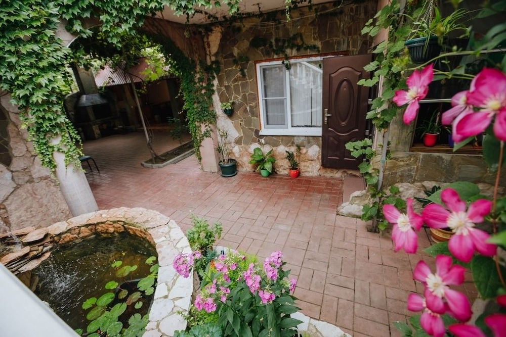 Laura Guest House