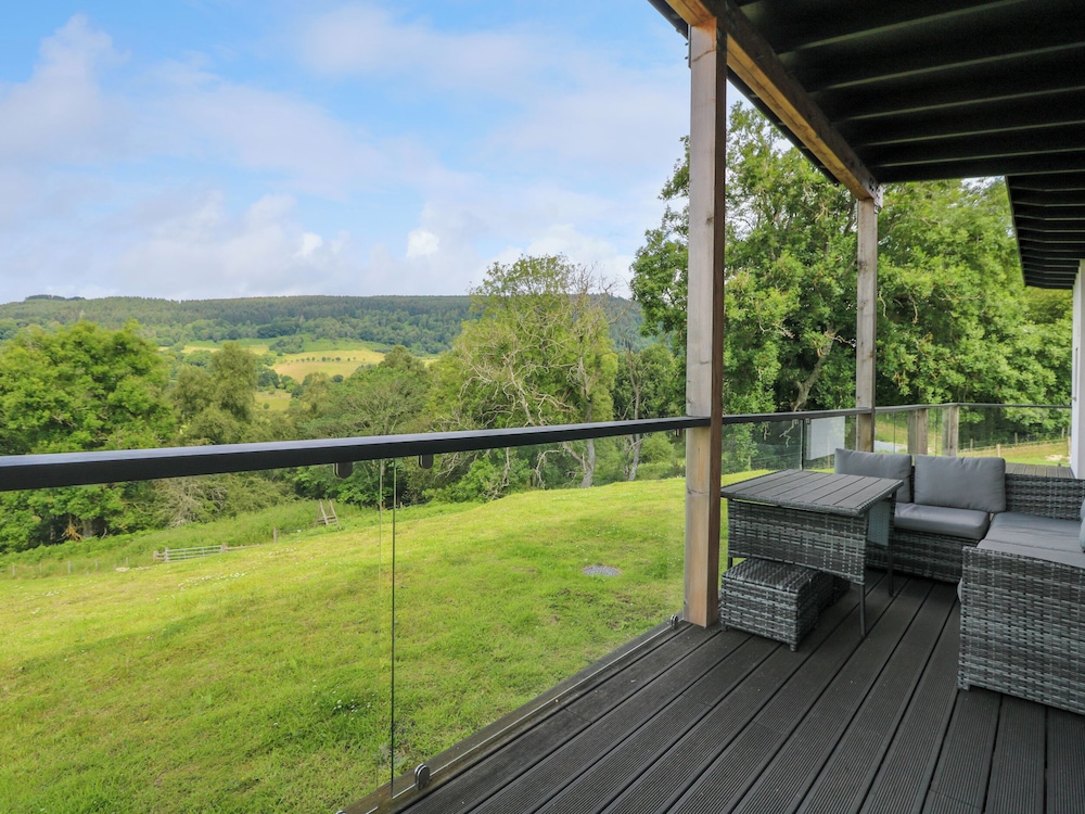 6 Strathtay Lodges