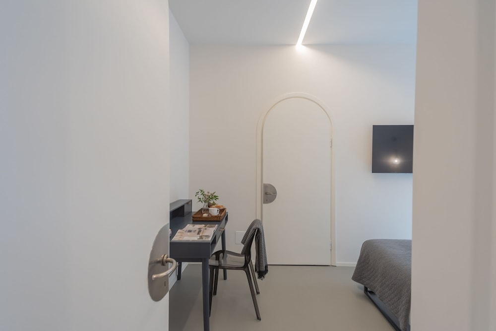 Como Liberty Suites - Garbo
