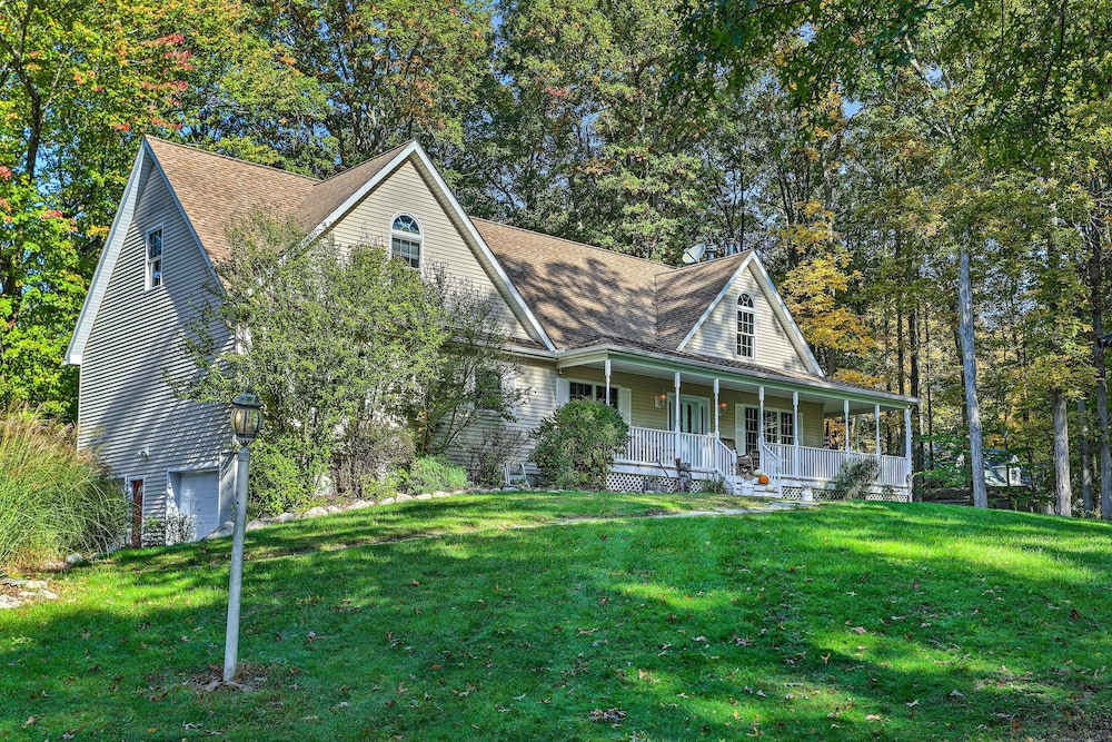 Pet-friendly Grand Pine Bush Retreat on 2 Acres! - Property Image 31