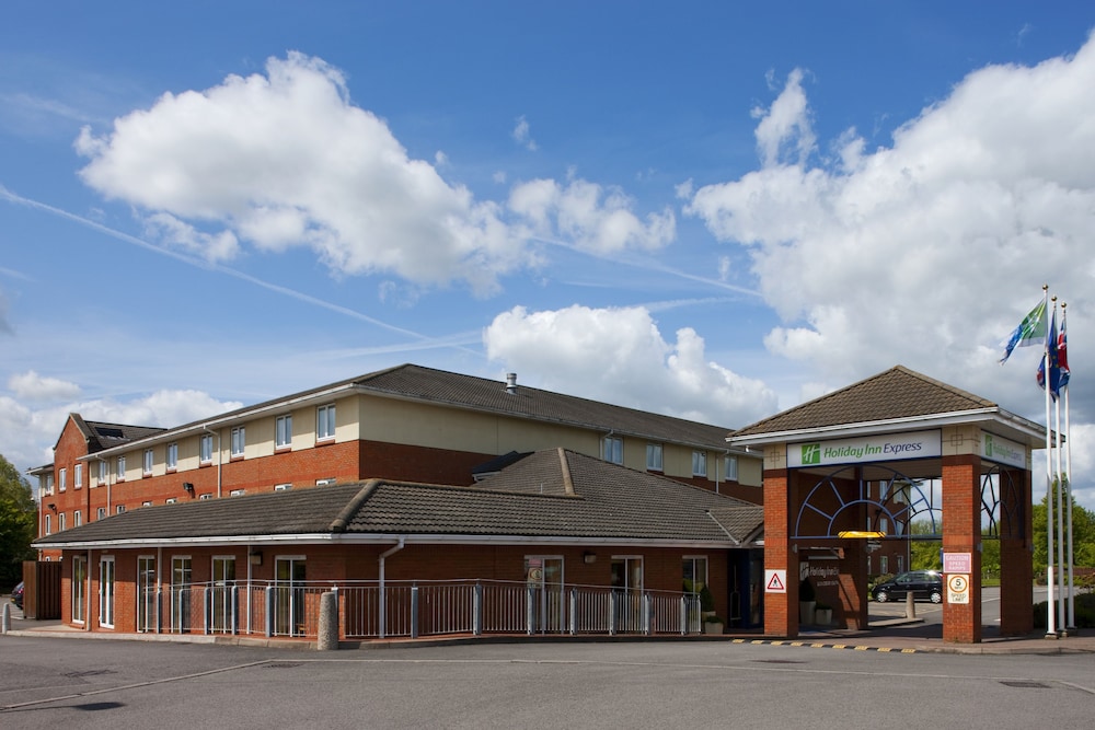 Gloucester Vacations - Holiday Inn Express Gloucester - South, an IHG Hotel - Property Image 1