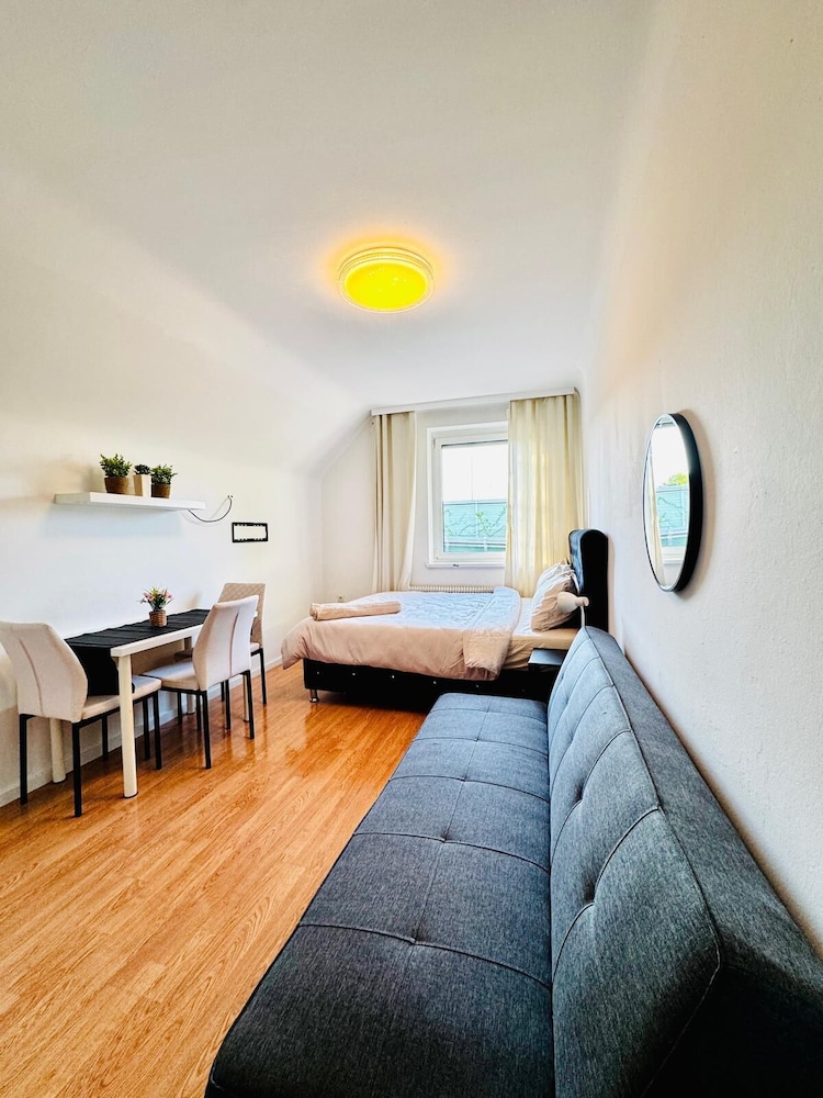 Cozy Garden Villa near Danube For 16P