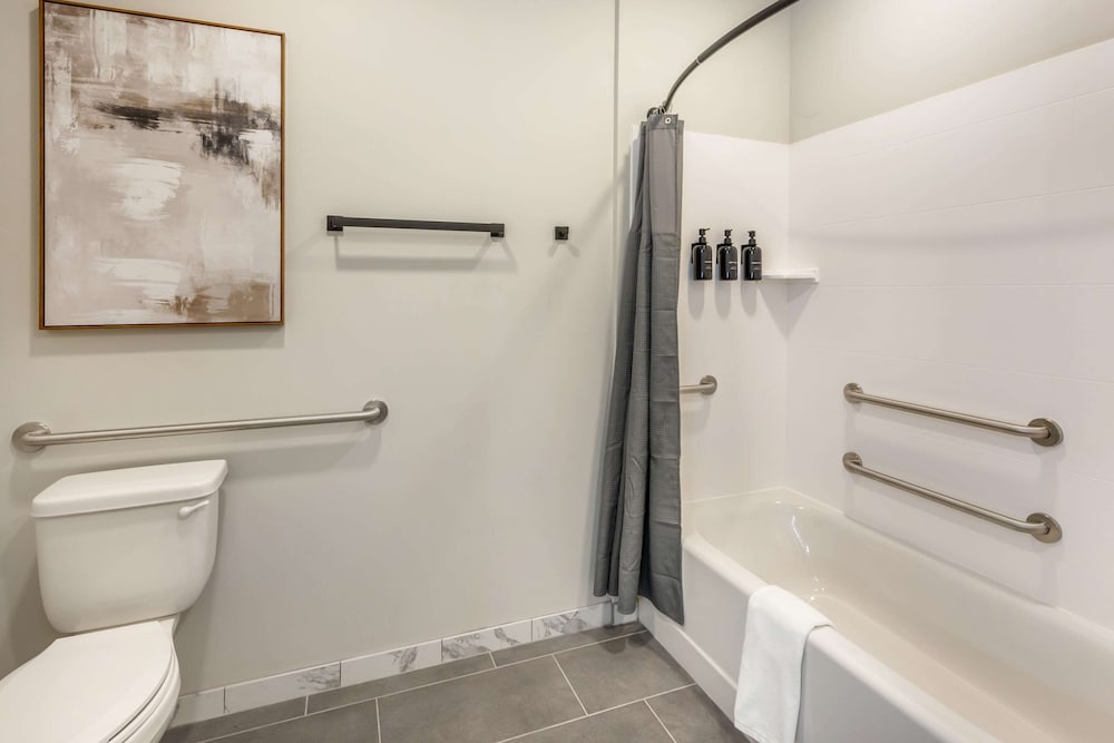 The Valor, an Ascend Collection Hotel
