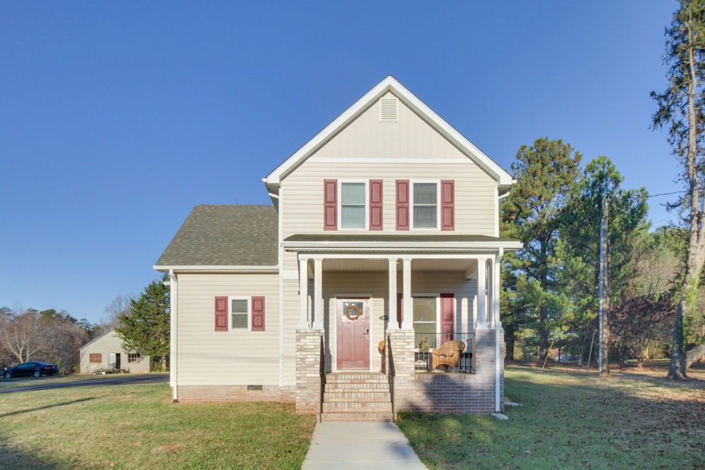 Charming Appomattox Home: Half-mi to Main Street! view 3