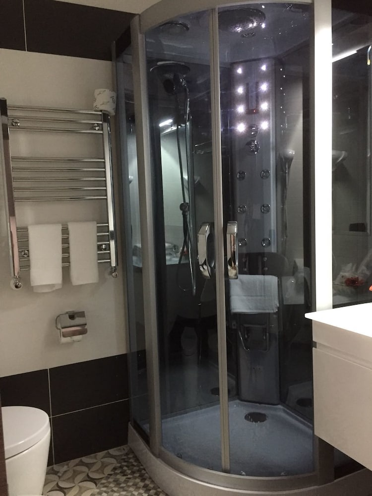 MB95 Mezzocannone Luxurious B&B