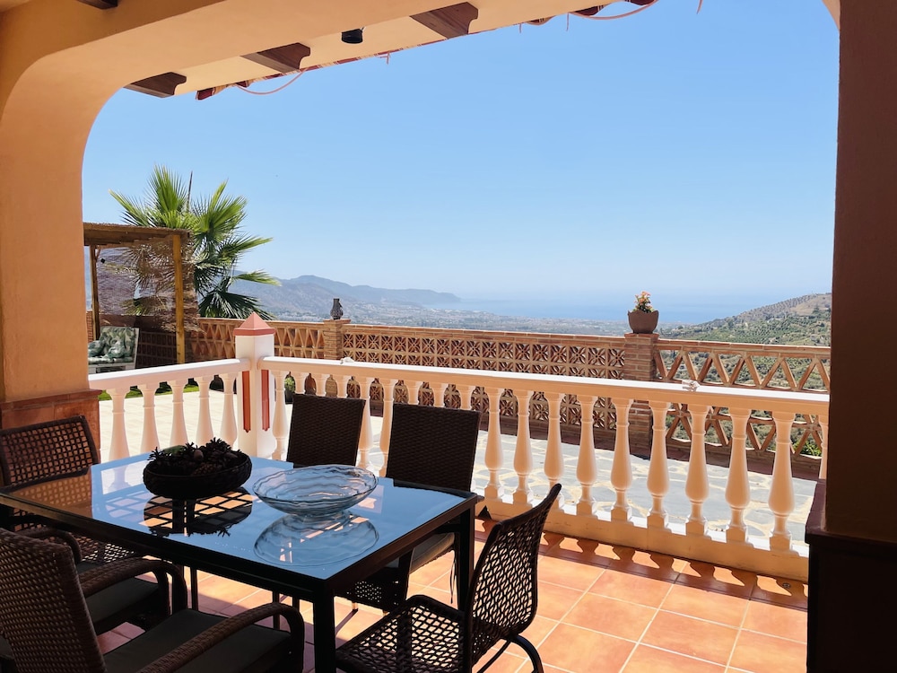 Villa Arco Iris by At Home Costa del Sol