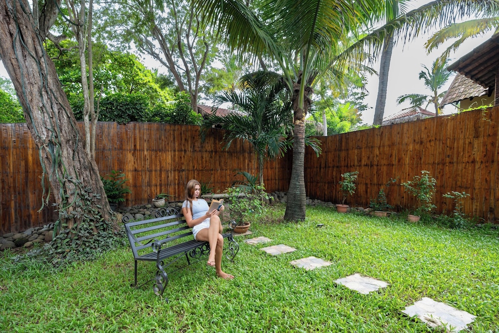 Suite 3 - Jaguar Beach & Pool 2 BR Condo