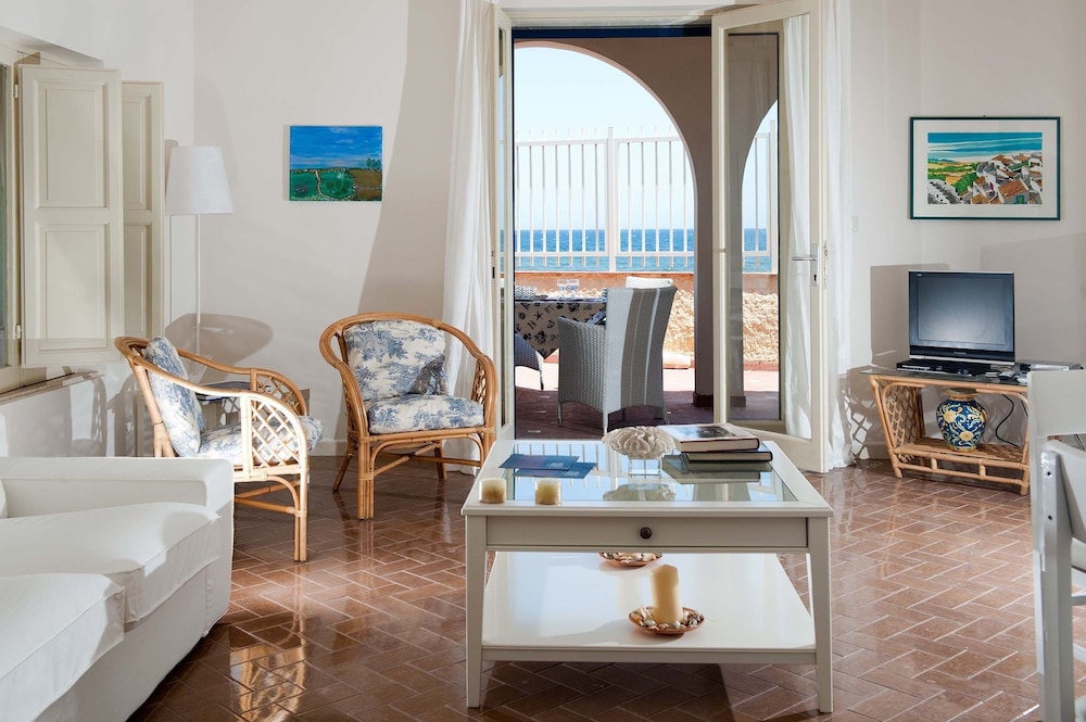 Brezza Marina en Noto — hotel room