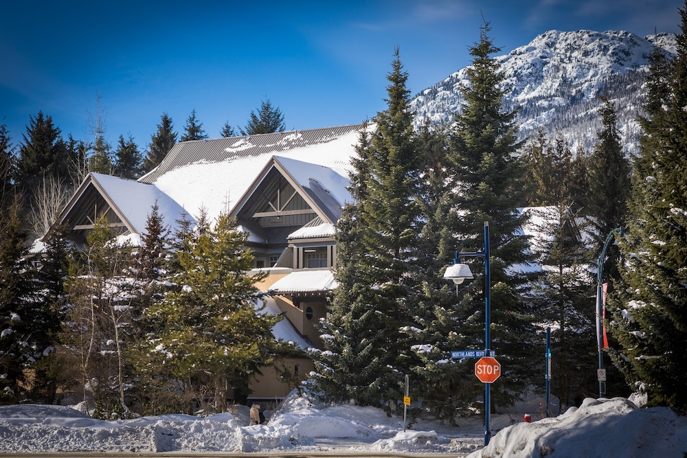 Stoney Creek Lagoon - Whistler Premier