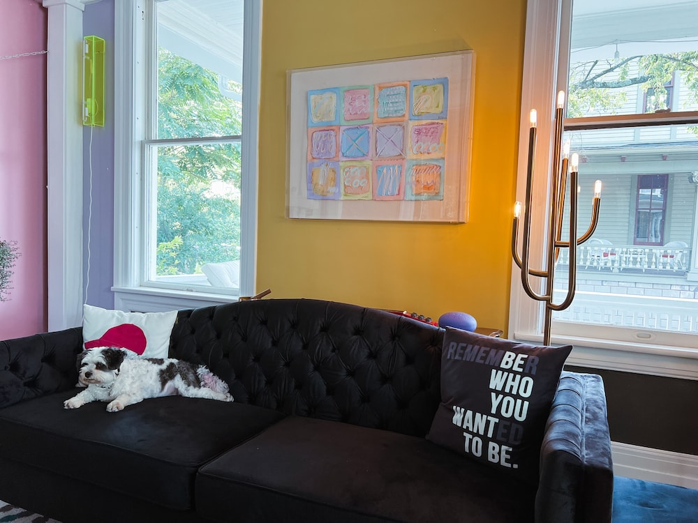 Birmingham Vacations - Tree House - Property Image 3