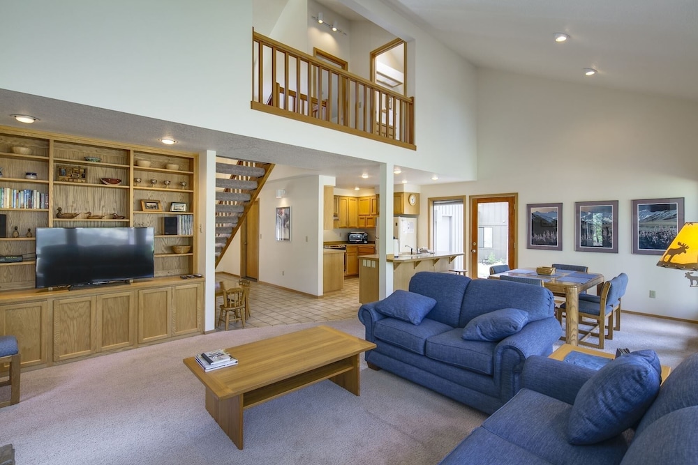 Maury Mountain 36 3 Bedroom Home