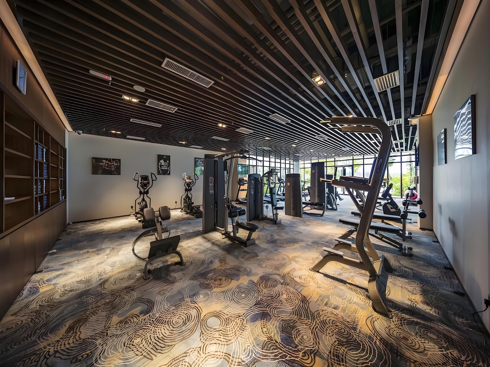 Forest City Golf Villa by A & Home Party
