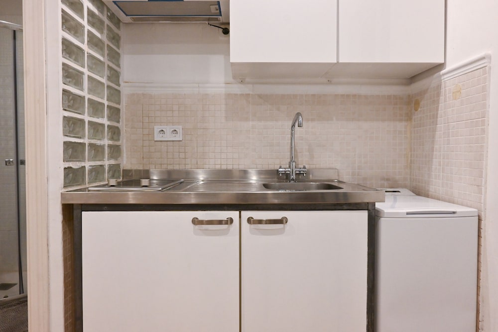 M Slo160 Lindo Estudio en Barrio Justicia