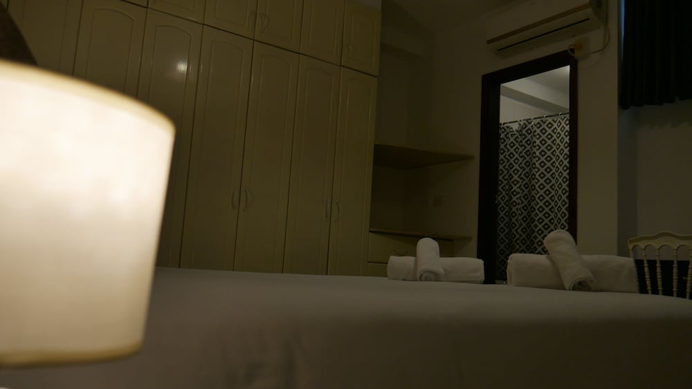 Park View Hostel & Suites