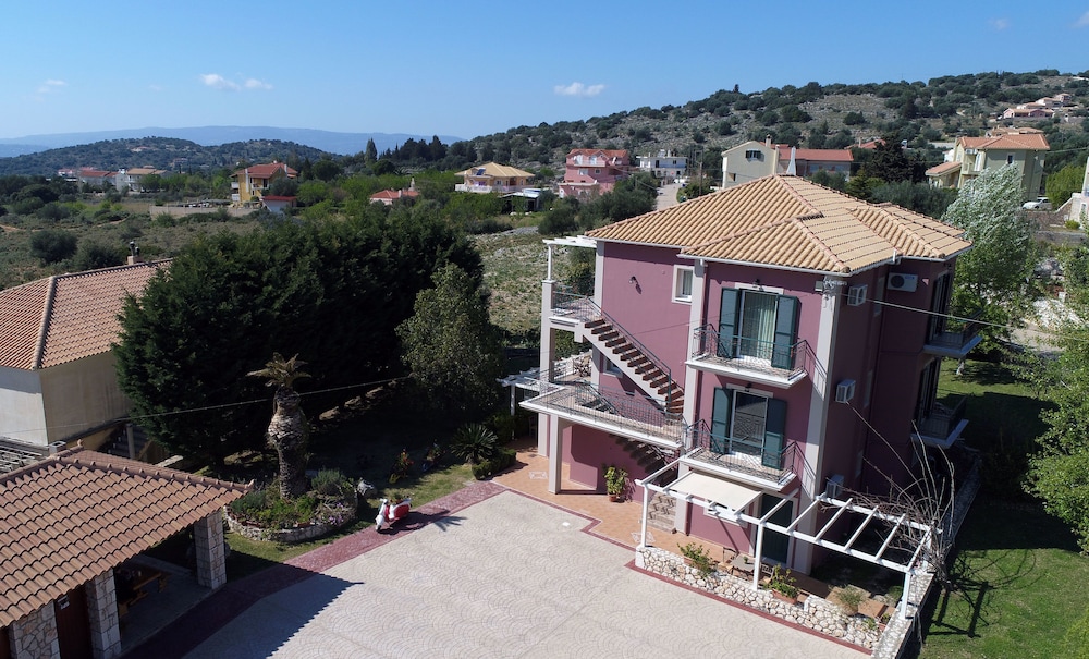 Dina Apartments