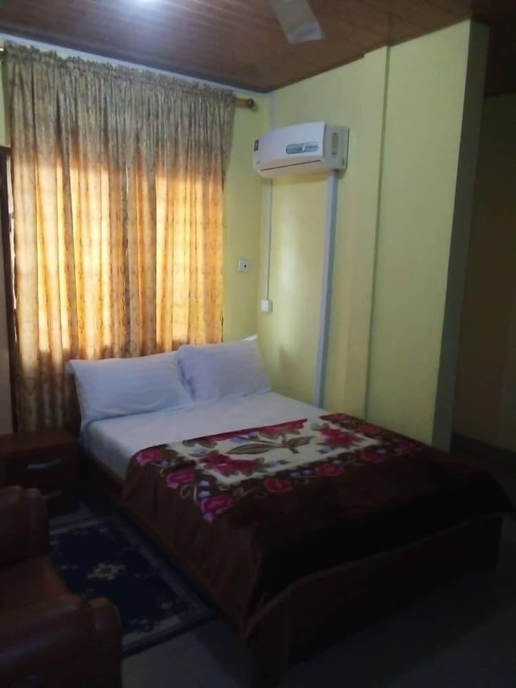 Green Glass Guest House view 3