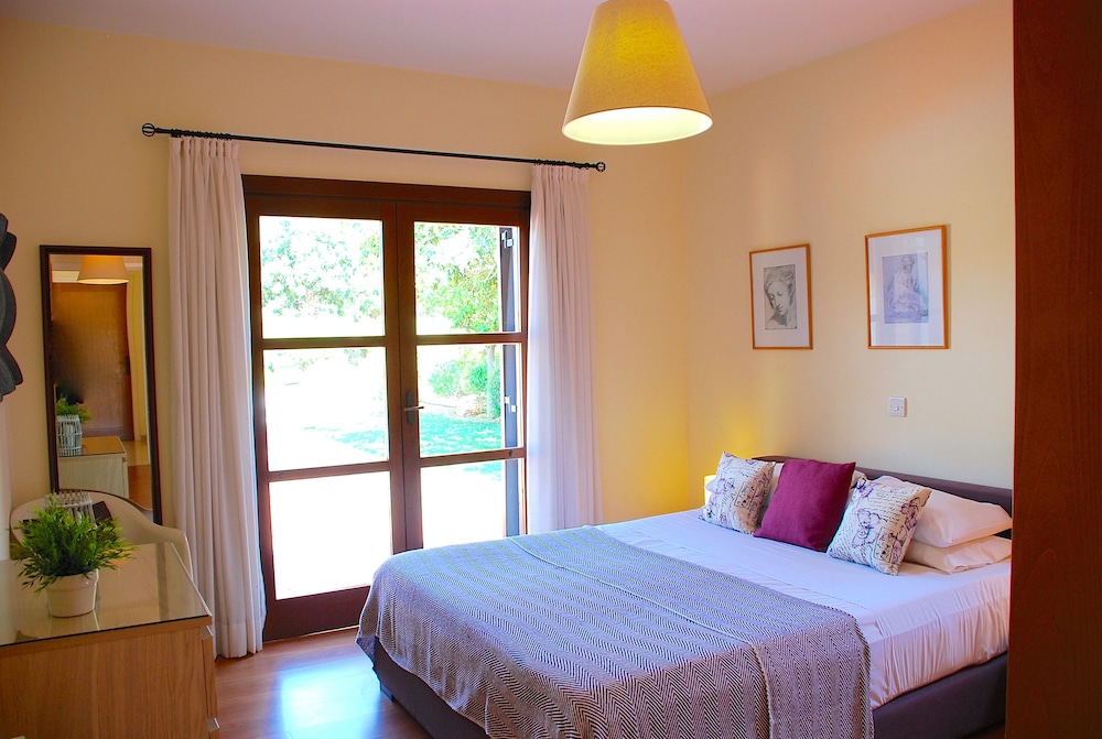 Villa 32 - Limni view 4