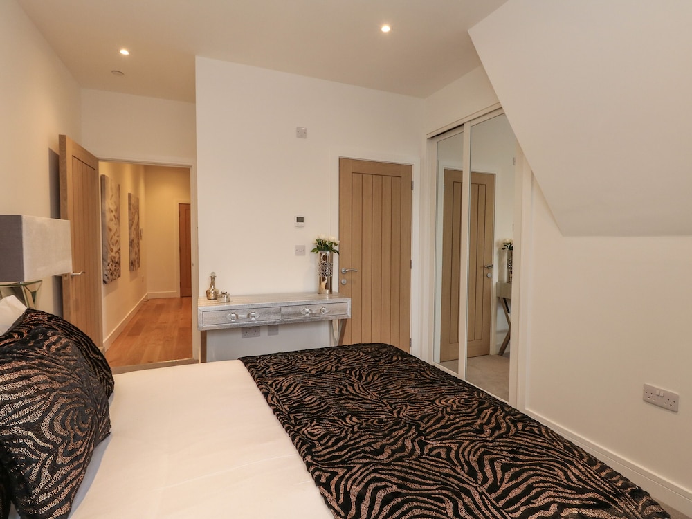 Harbourside Haven Penthouse 1