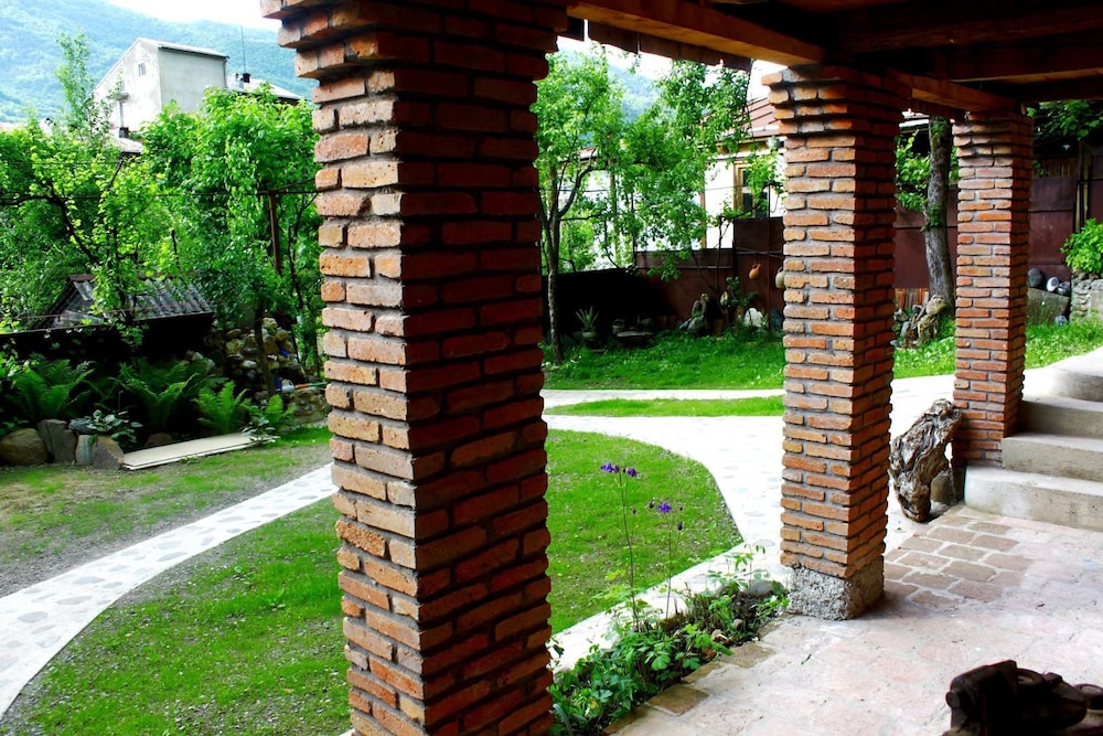 Guest House Gallery