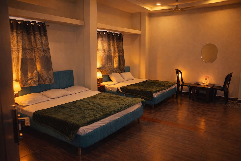 Hotel Shree Lok