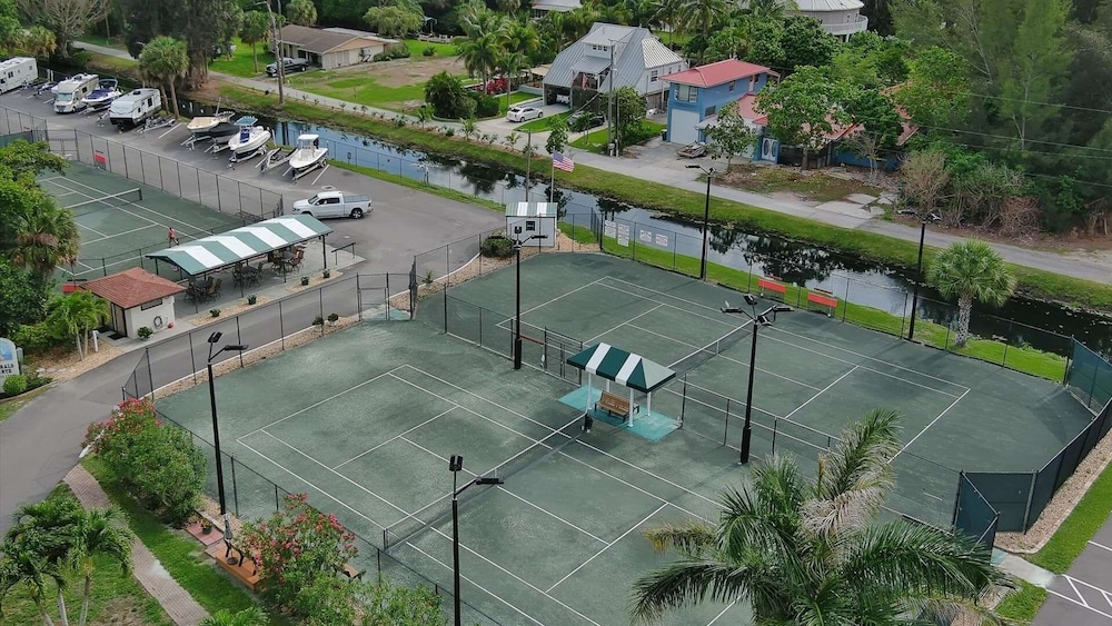Quiet Condo Near Downtown Punta Gorda 2 Bedroom Condo