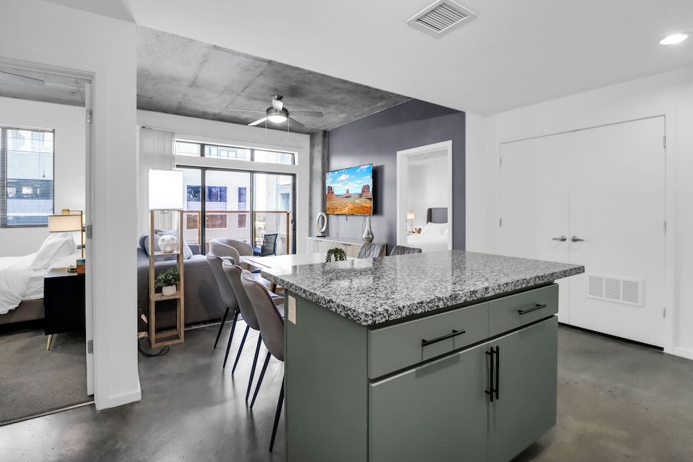 Phoenix Urban Luxury Escape