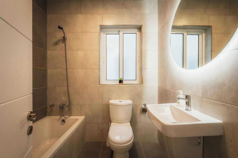 Gozo Haven With Pool Views in Nadur for Families