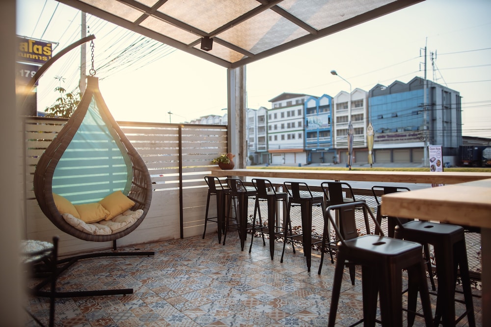 Sleep To Fly Hotel & Hostel